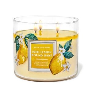 Bath & Body Works Iced Lemon Pound Cake Scented Candle New